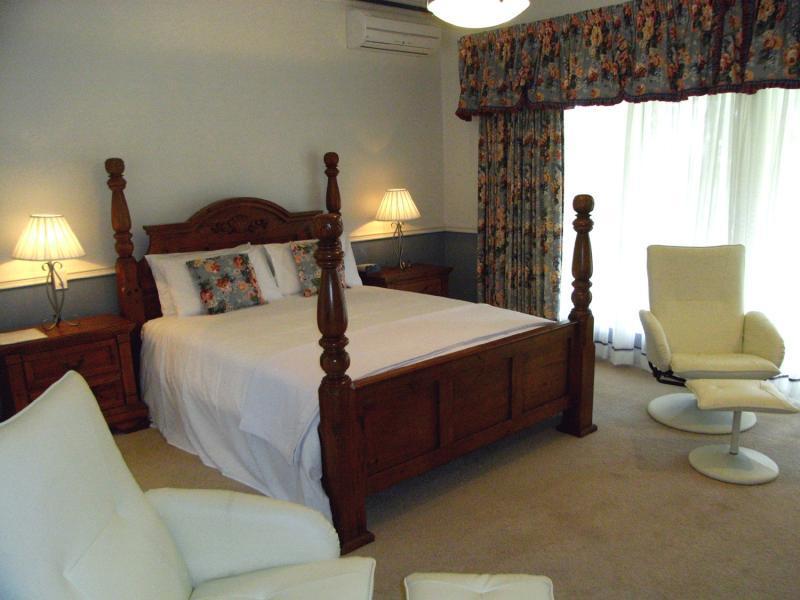 Inn The Tuarts Guest Lodge Busselton Accommodation - Adults Only Exterior photo