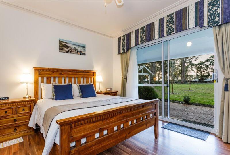 Inn The Tuarts Guest Lodge Busselton Accommodation - Adults Only Exterior photo