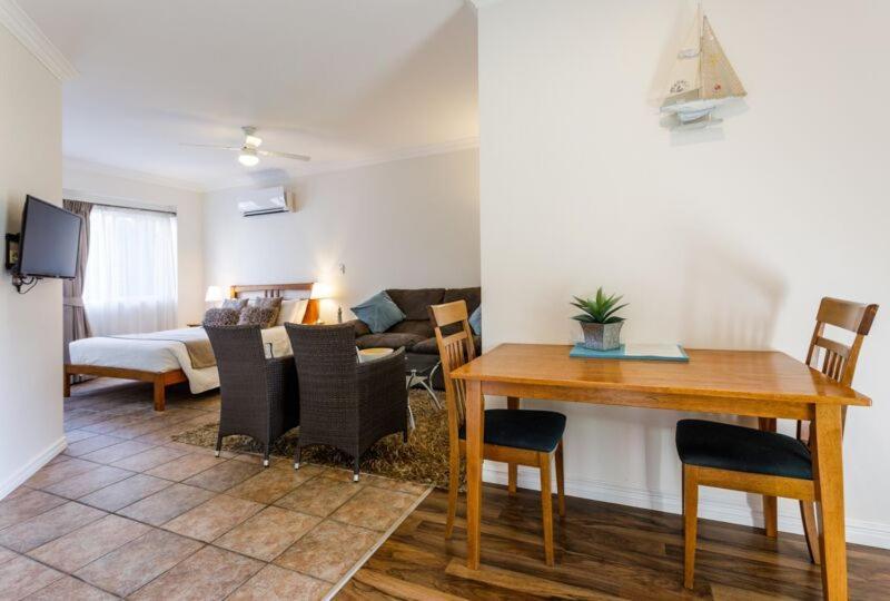 Inn The Tuarts Guest Lodge Busselton Accommodation - Adults Only Exterior photo