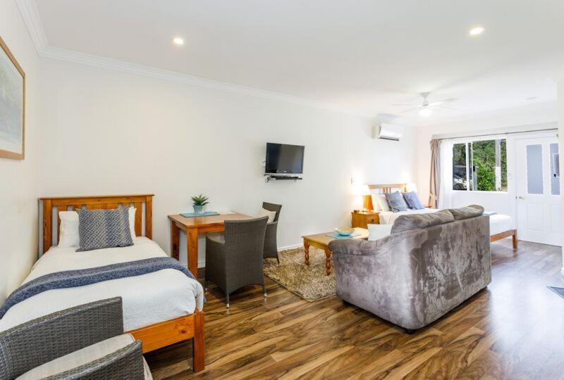 Inn The Tuarts Guest Lodge Busselton Accommodation - Adults Only Exterior photo