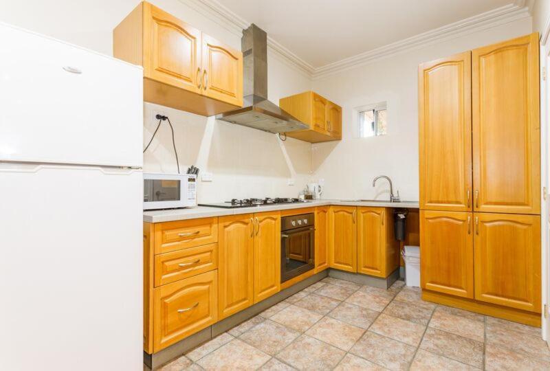 Inn The Tuarts Guest Lodge Busselton Accommodation - Adults Only Exterior photo